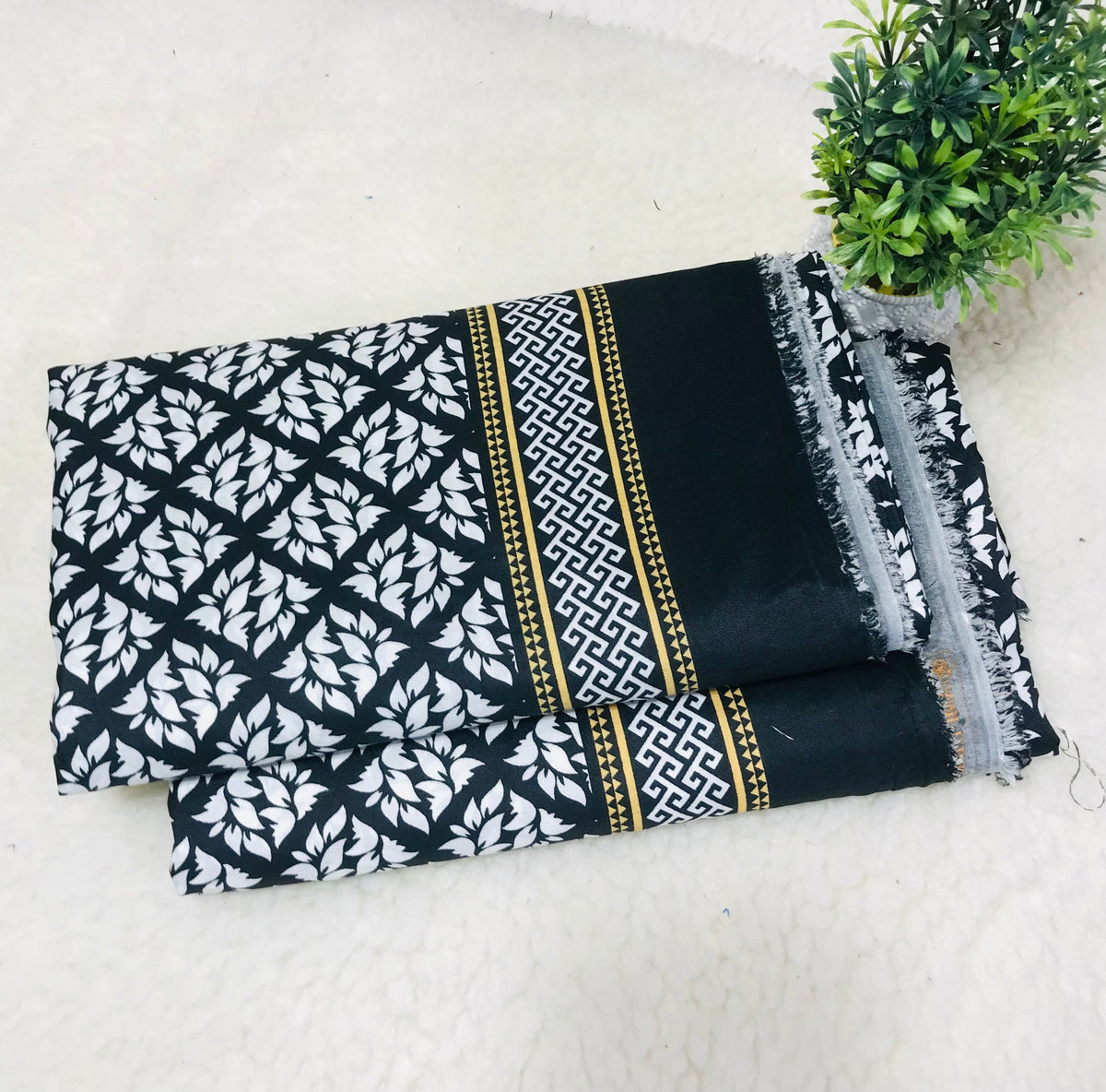 πΈFLORAL PRINTS β 2 PCS UNSTITCHEDπΈ