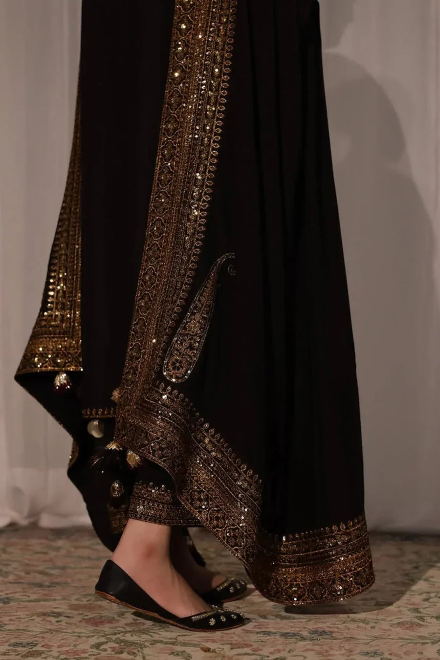 MAHAY KAMAL DHANAK EMB 3PC SUIT