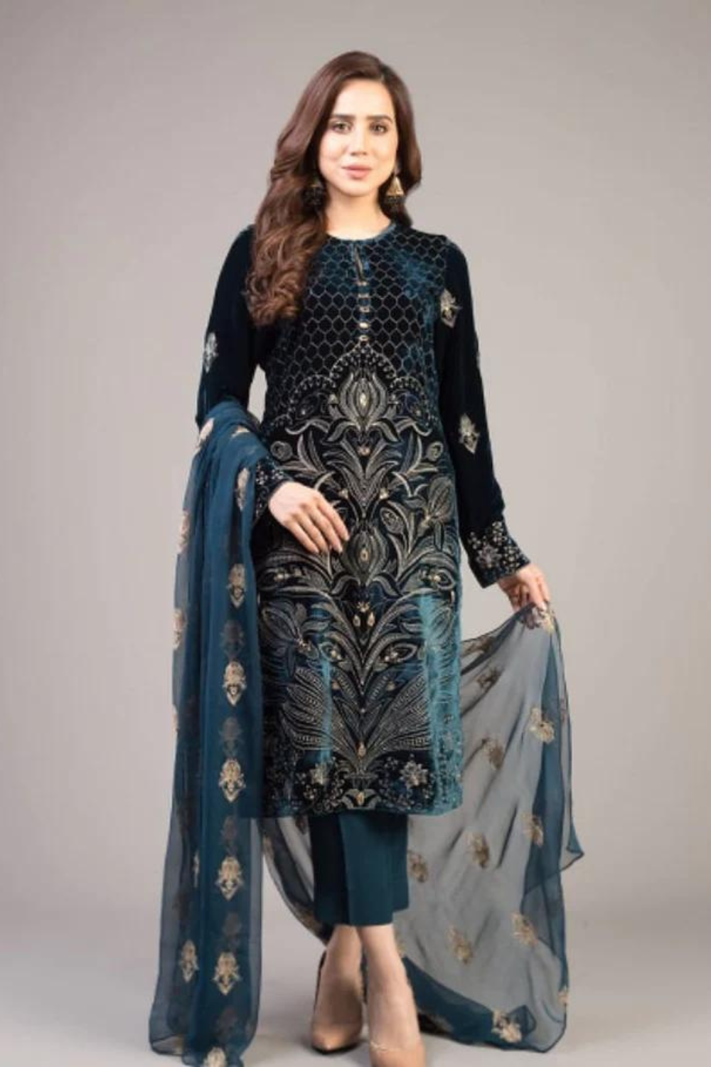 UNSTITCHED 3PC LINEN EMBROIDERED SUIT