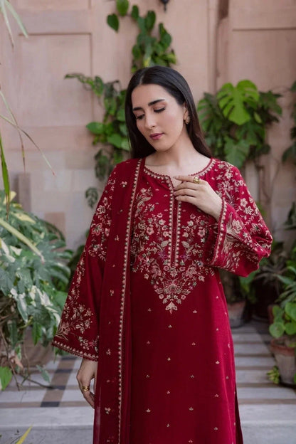 UNSTITCHED | EMBROIDERED 3 PIECE