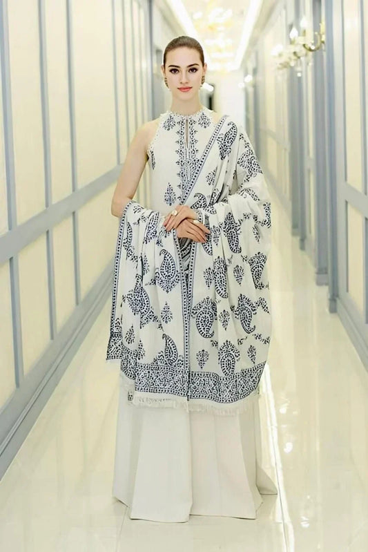 EXCLUSIVE 3PC EMBROIDERED LAWN ENSEMBLE