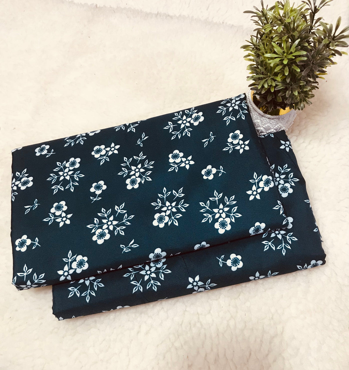 🌸FLORAL PRINTS – 2 PCS UNSTITCHED🌸