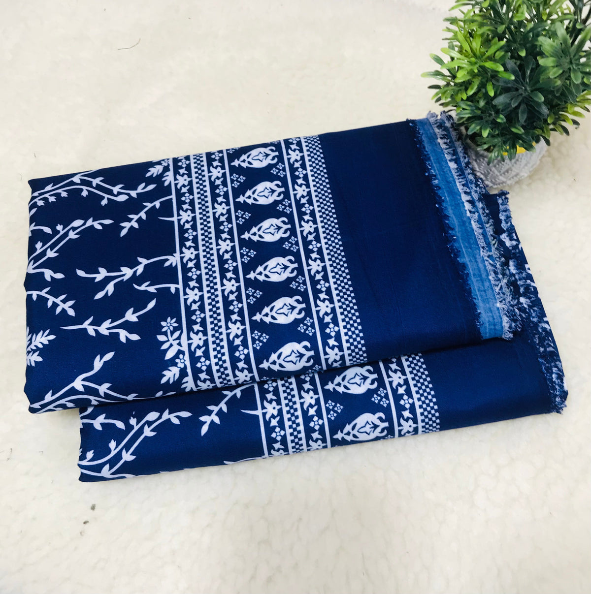 🌸FLORAL PRINTS – 2 PCS UNSTITCHED🌸
