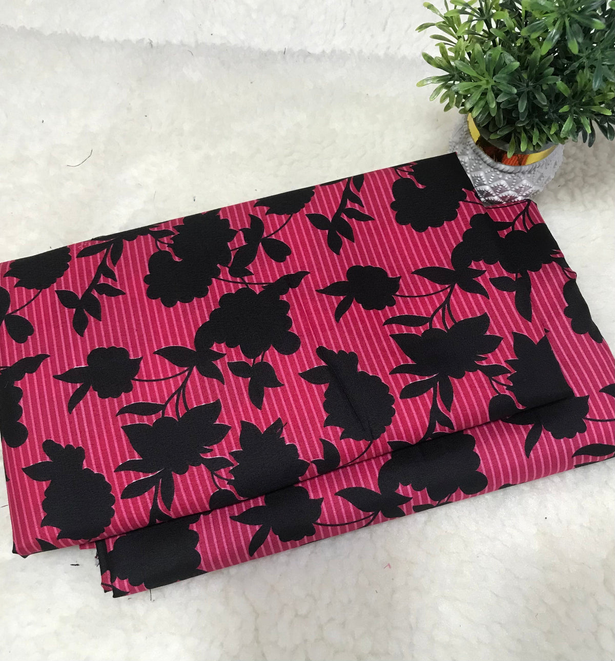 🌸FLORAL PRINTS – 2 PCS UNSTITCHED🌸