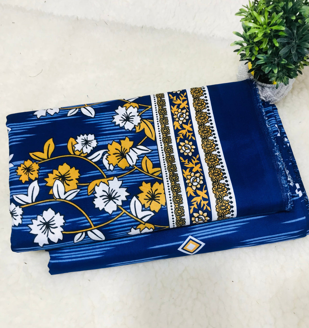 🌸FLORAL PRINTS – 2 PCS UNSTITCHED🌸