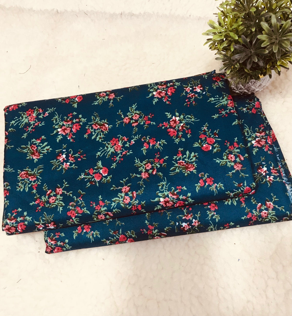 🌸FLORAL PRINTS – 2 PCS UNSTITCHED🌸