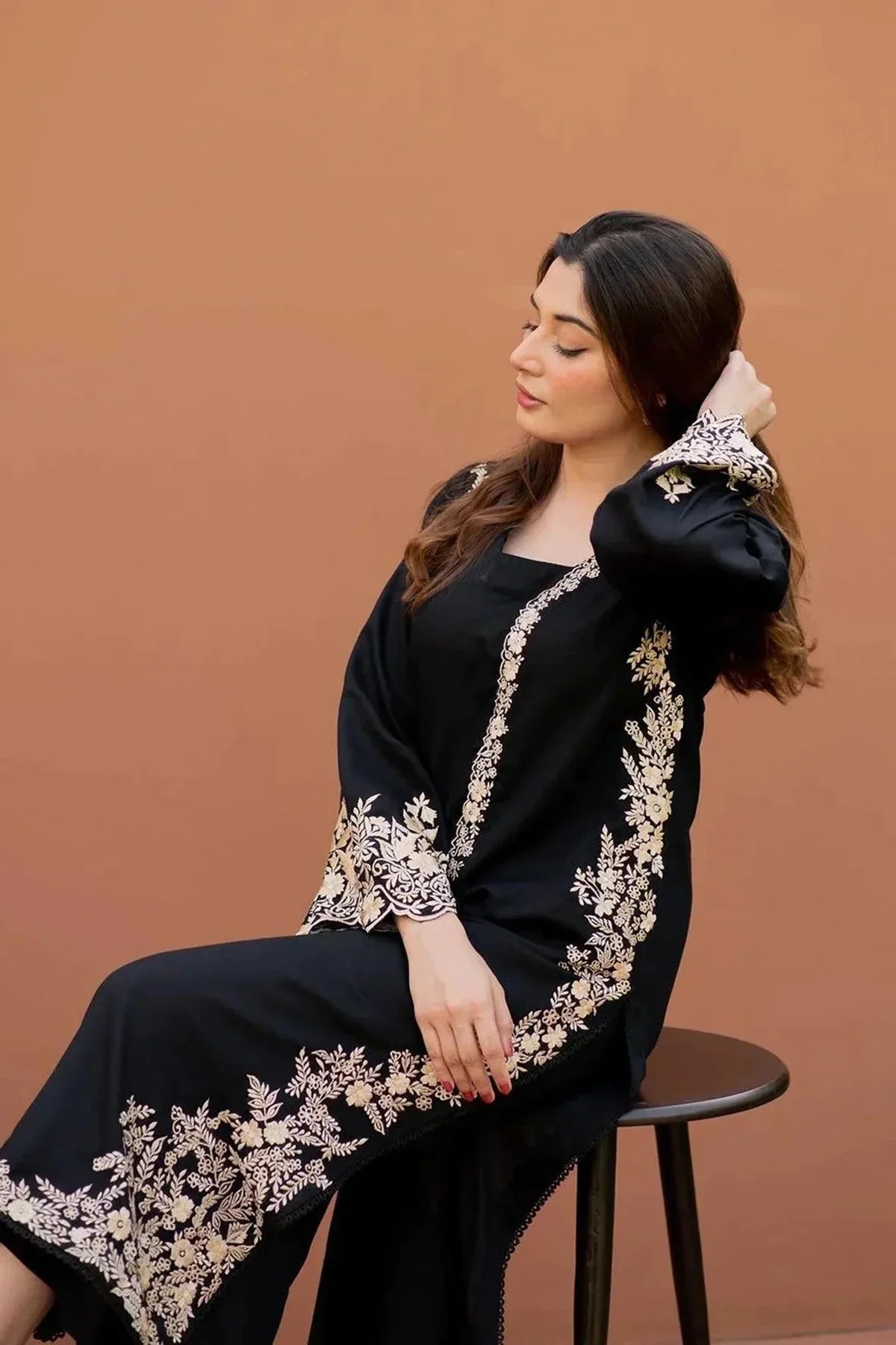 Dhanak-2PC Embroidered Suit - 670
