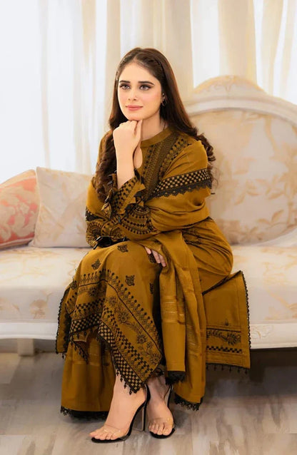 PREMIUM EMBROIDERED 3PC LAWN SUIT