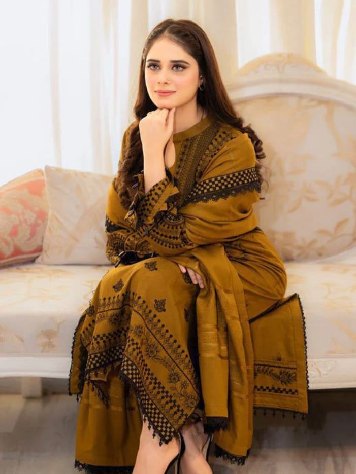 UNSTITCHED 3PC DHANAK EMBROIDERED SUIT