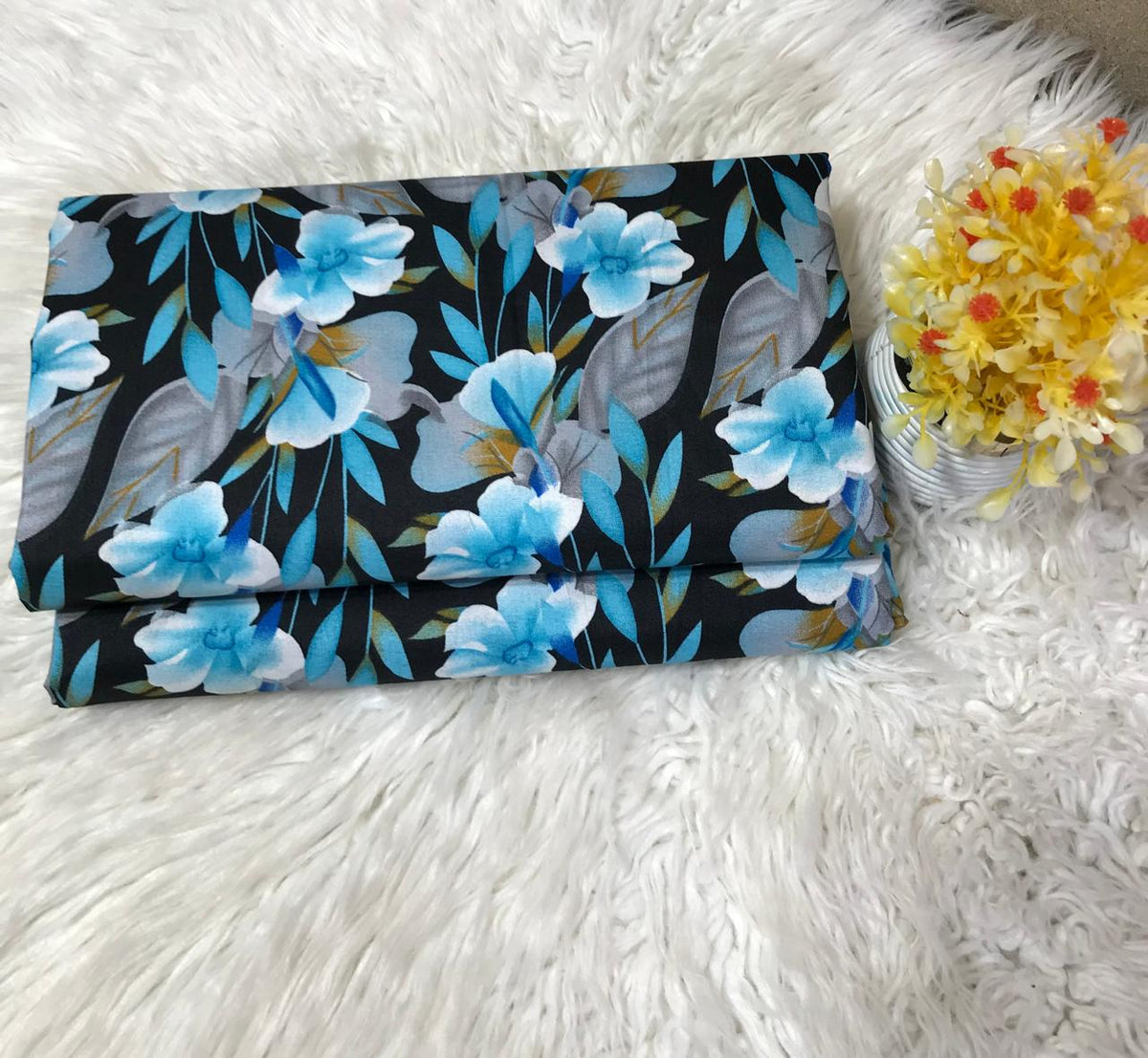 🌸FLORAL PRINTS – 2 PCS UNSTITCHED🌸