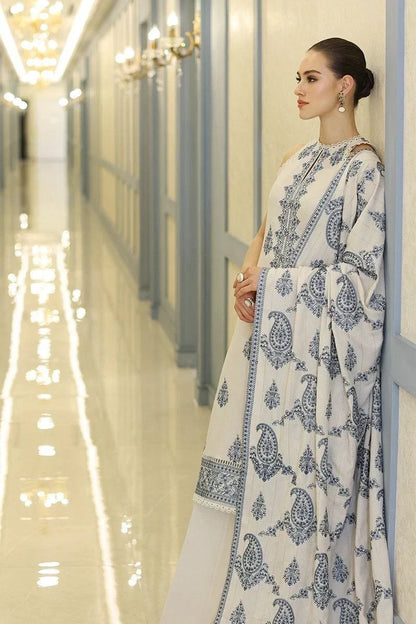 EXCLUSIVE 3PC EMBROIDERED LAWN ENSEMBLE