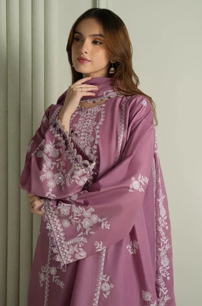 SIGNATURE LAWN EMBROIDERED 3PC SUIT