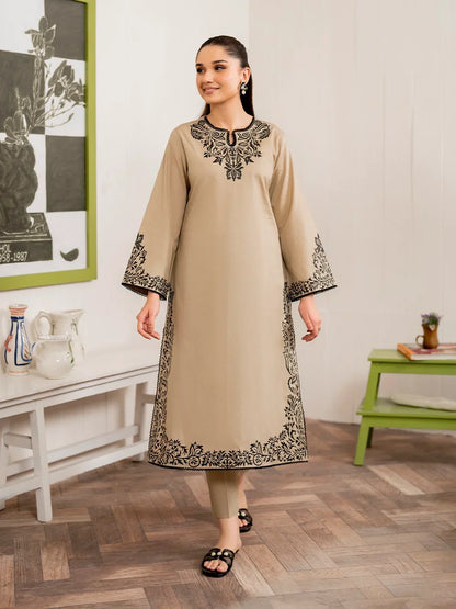 GRANDEUR LAWN 3PC EMBROIDERED SUIT