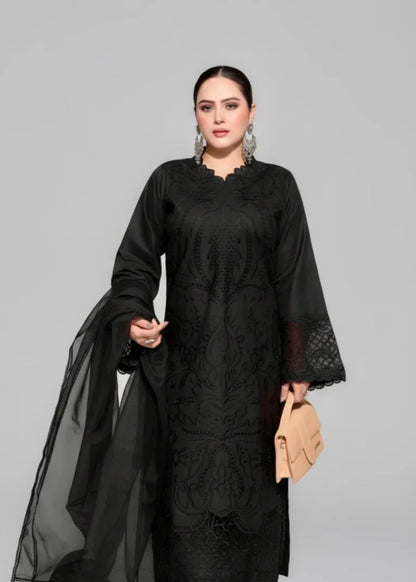 PREMIUM EMBROIDERED 3PC LAWN SUIT