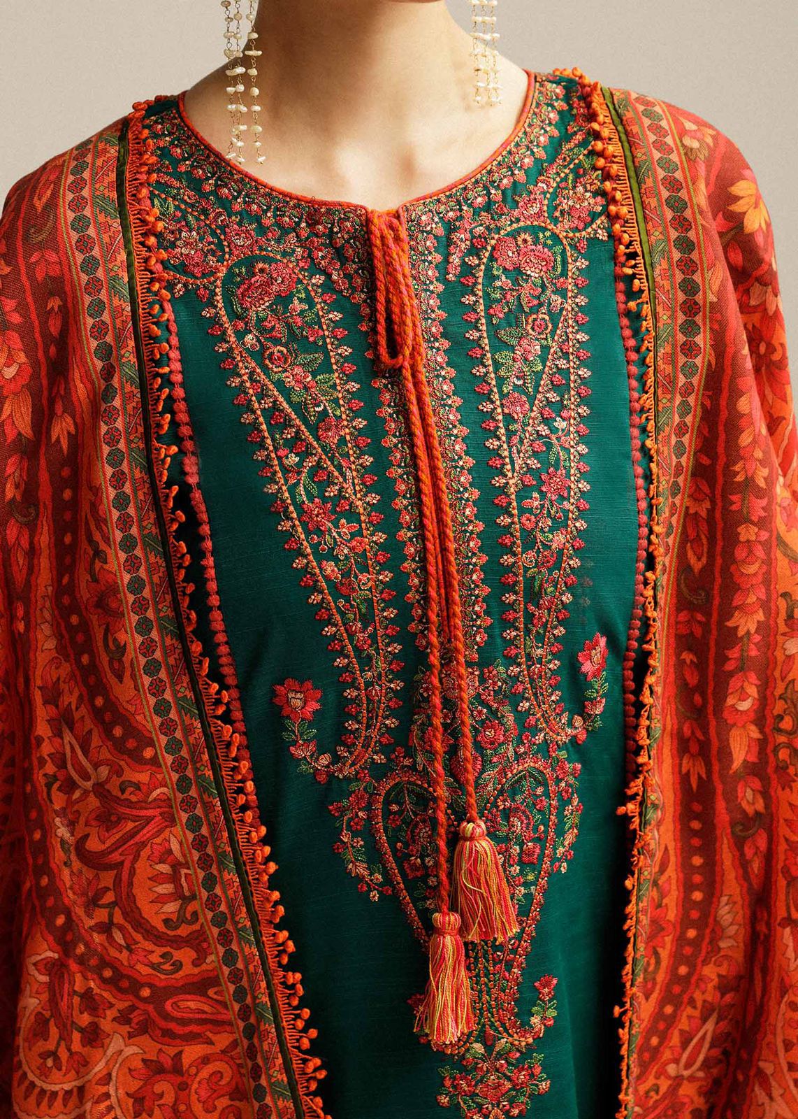 LUXURY LAWN 3PC EMBROIDERED SUIT