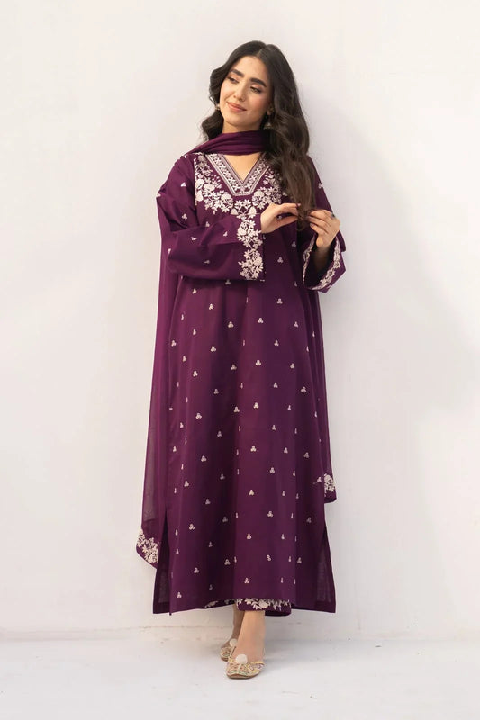 GRANDEUR LAWN 3PC EMBROIDERED SUIT