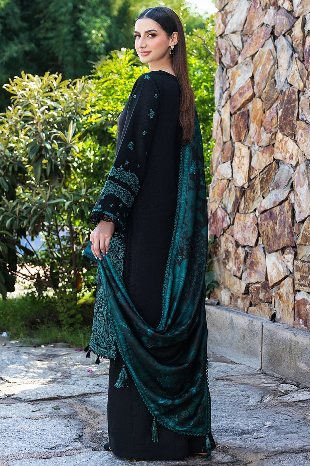 ROYAL EMBROIDERED LAWN 3PC COLLECTION