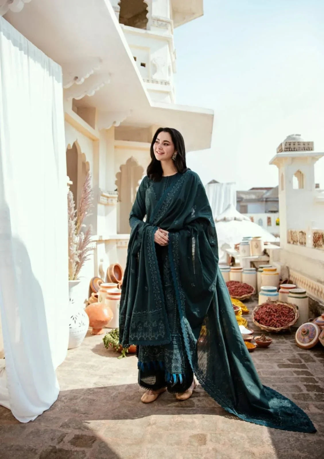 EXCLUSIVE 3PC EMBROIDERED LAWN ENSEMBLE