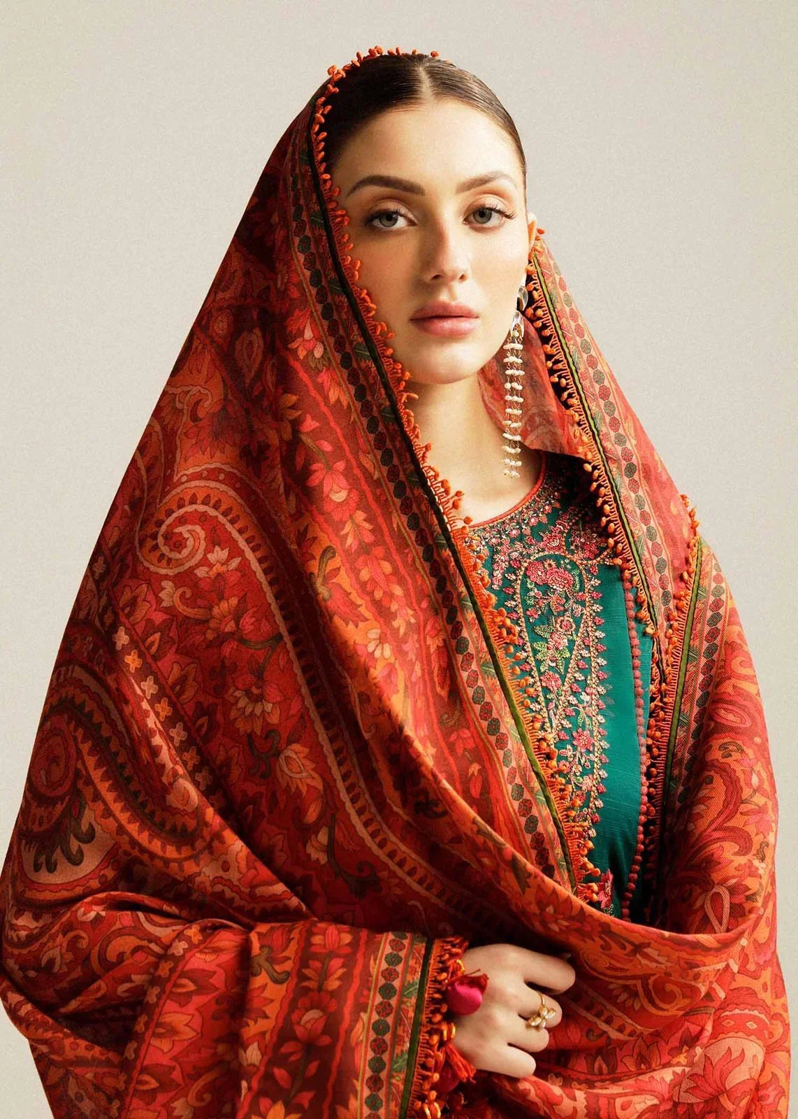 LUXURY LAWN 3PC EMBROIDERED SUIT
