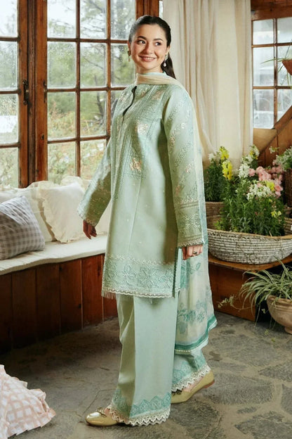 SIGNATURE LAWN EMBROIDERED 3PC SUIT